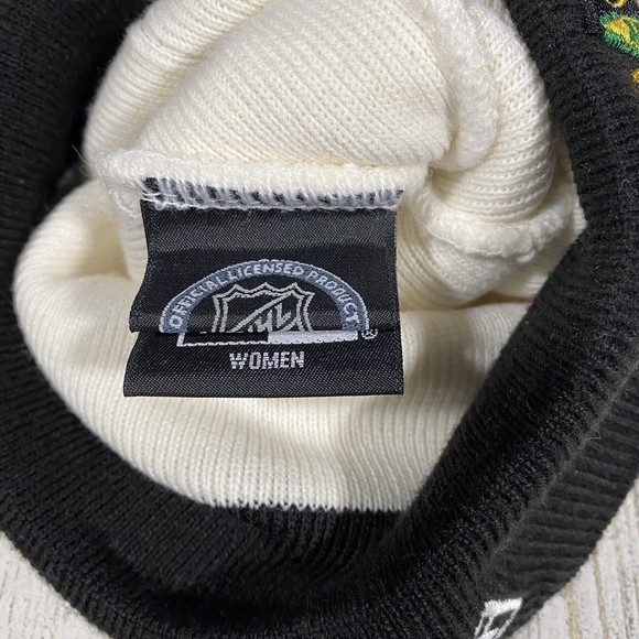New Era Chicago Blackhawks Women's Beanie Pom Knit Snowflake Hat Cap Adult NHL - Picture 3 of 6